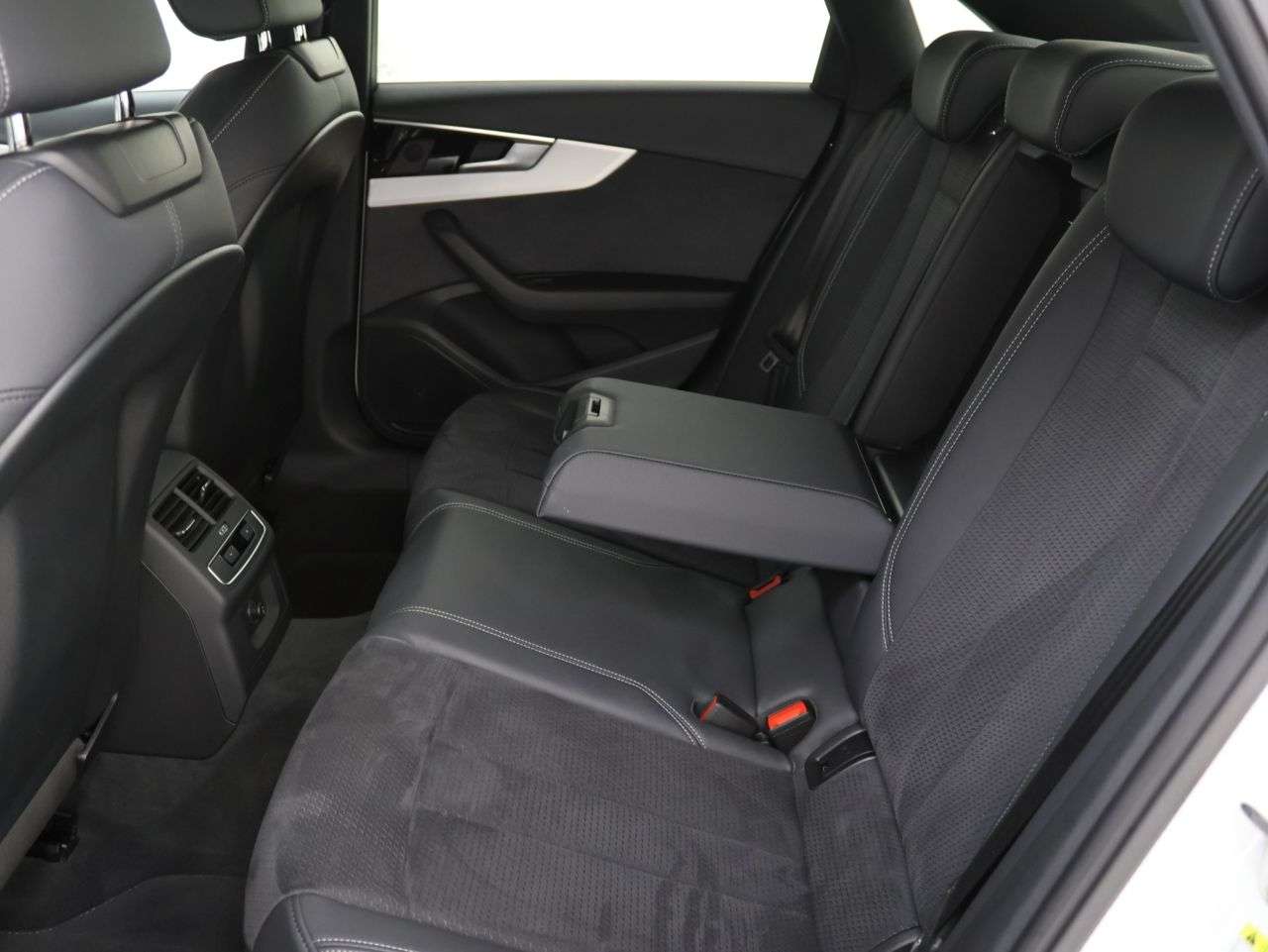 2024 AUDI A4 2024 AUDI A4