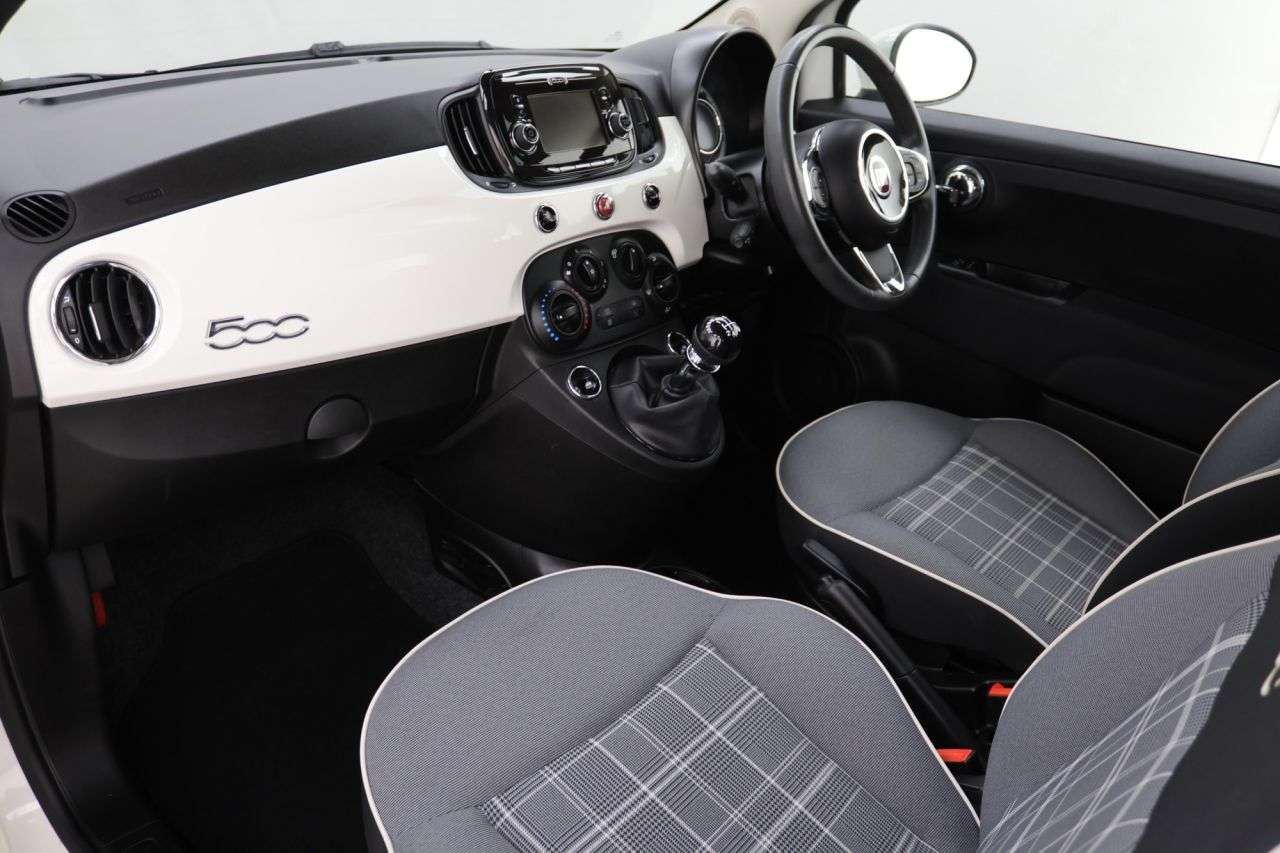 2018 FIAT 500 2018 FIAT 500