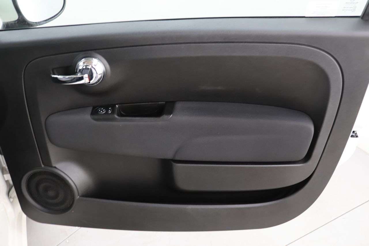 2018 FIAT 500 2018 FIAT 500