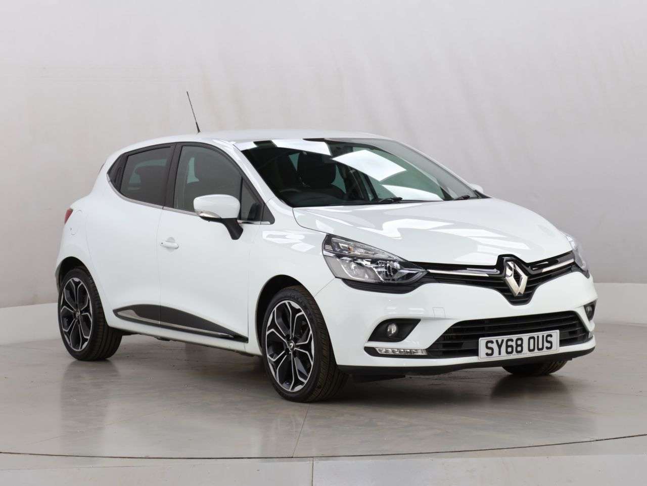2018 RENAULT CLIO 2018 RENAULT CLIO