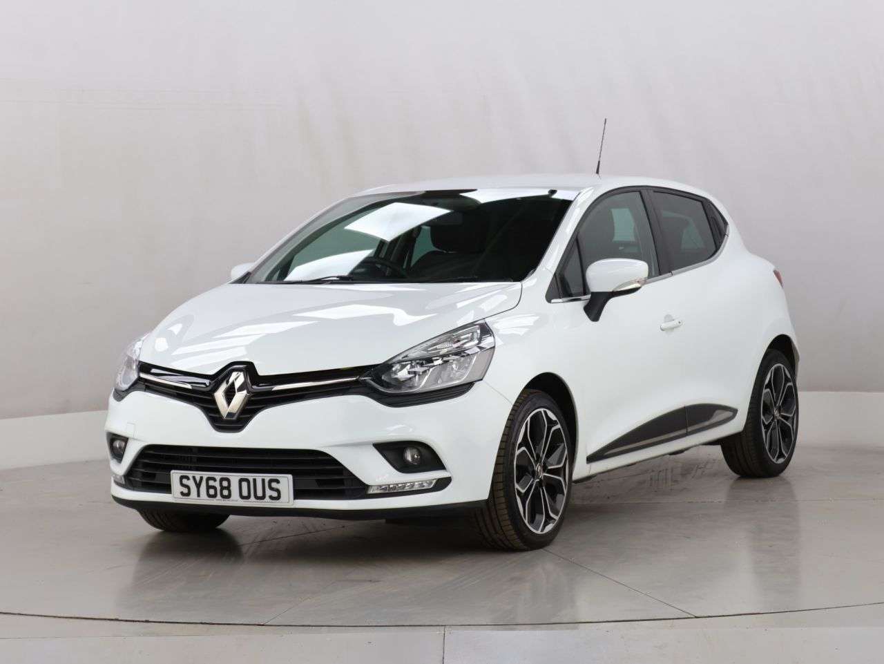 2018 RENAULT CLIO 2018 RENAULT CLIO