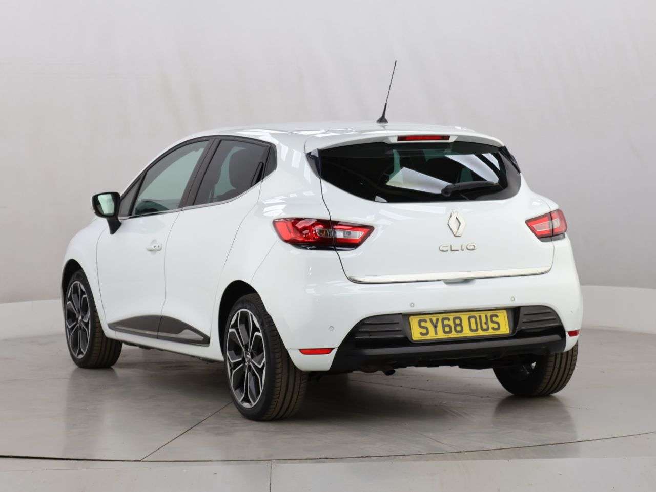2018 RENAULT CLIO 2018 RENAULT CLIO