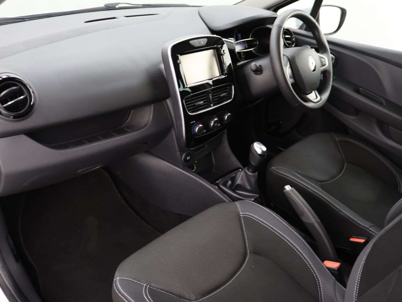 2018 RENAULT CLIO 2018 RENAULT CLIO