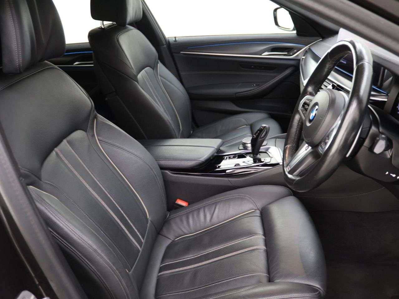 2021 BMW 5 SERIES 2021 BMW 5 SERIES