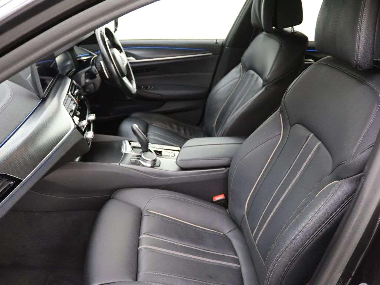 2021 BMW 5 SERIES 2021 BMW 5 SERIES