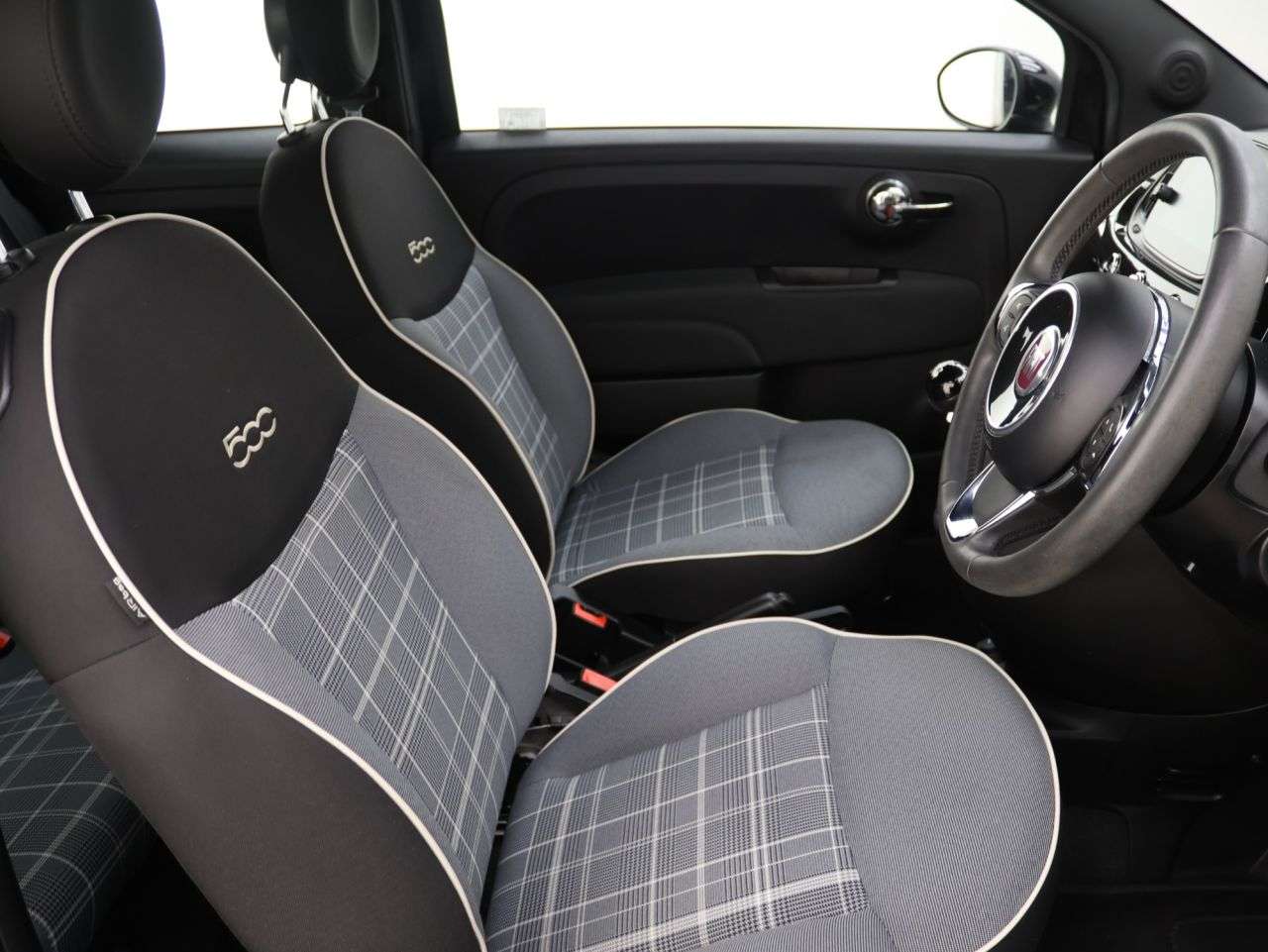 2019 FIAT 500 2019 FIAT 500