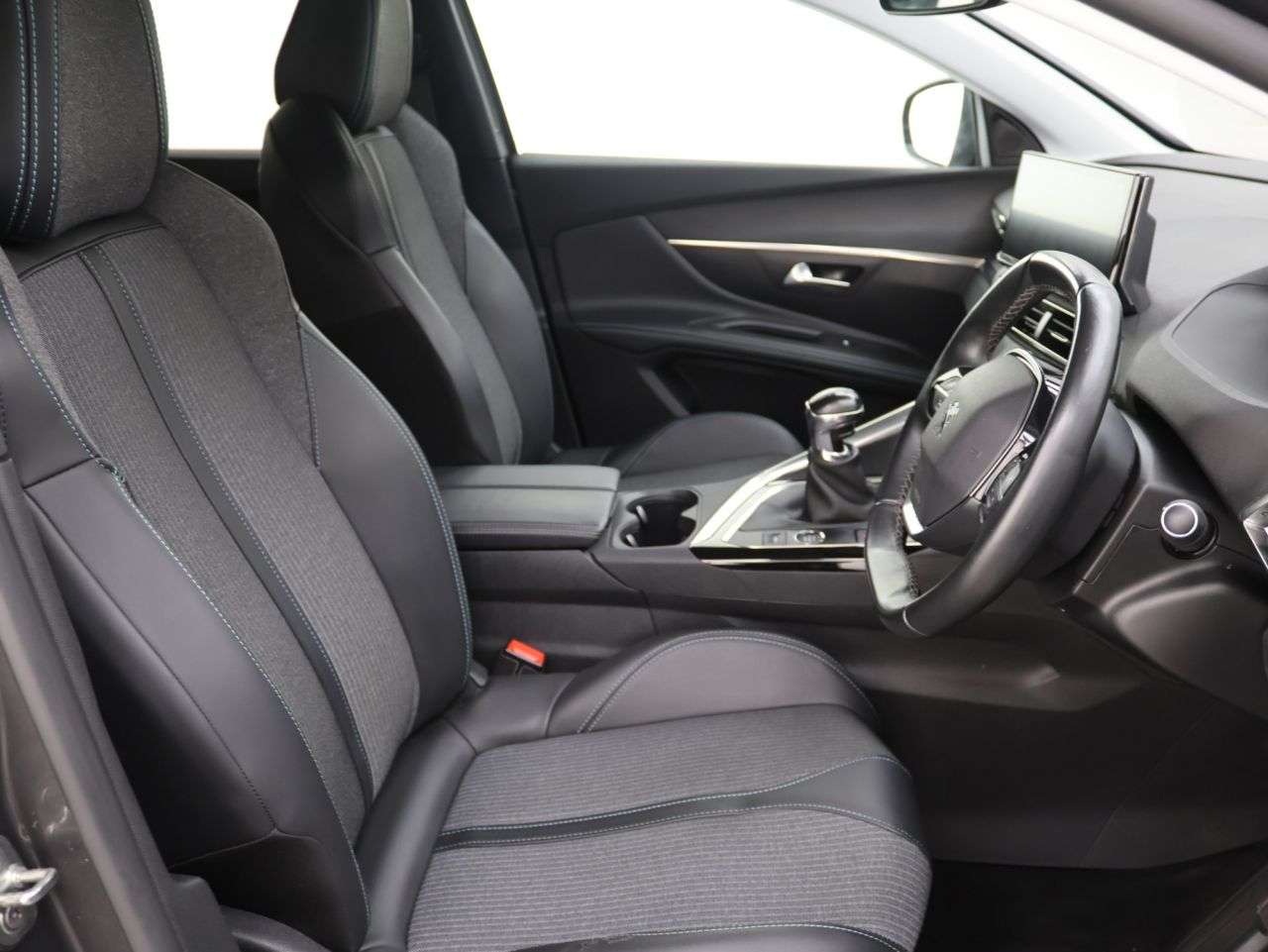 2021 PEUGEOT 5008 2021 PEUGEOT 5008