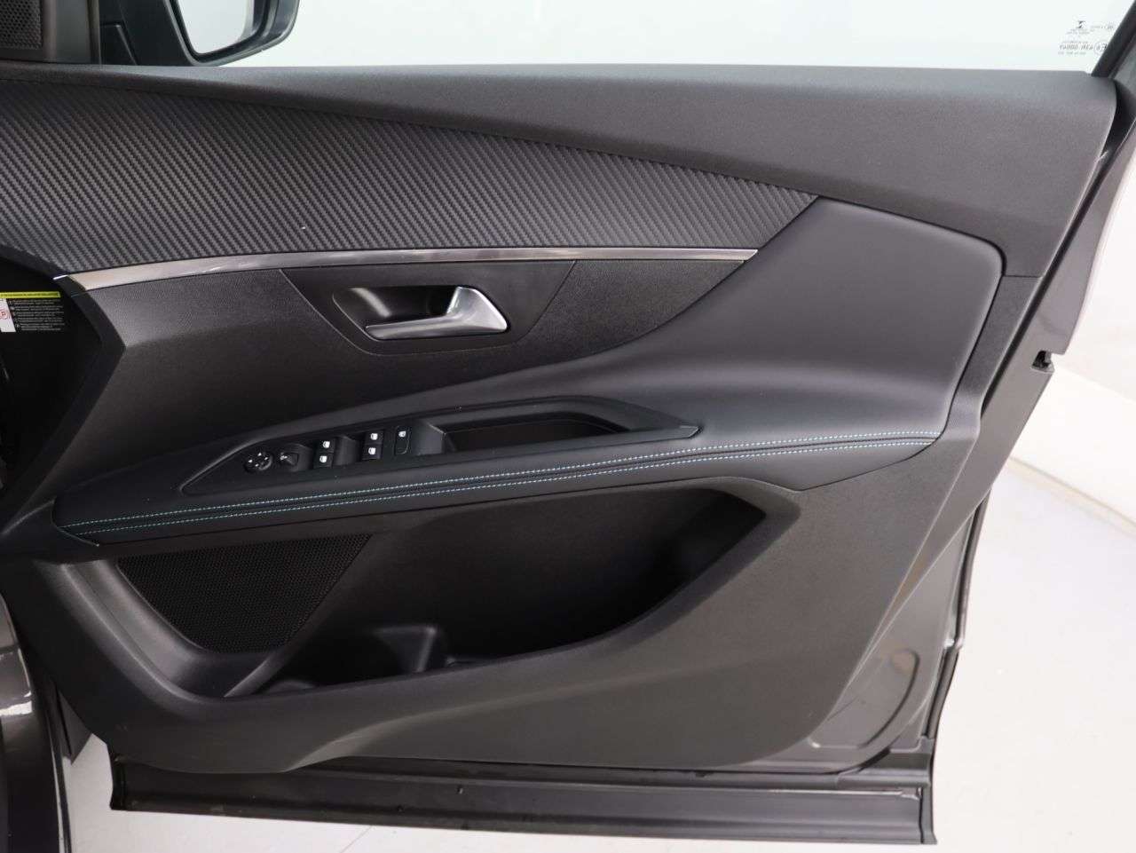 2021 PEUGEOT 5008 2021 PEUGEOT 5008