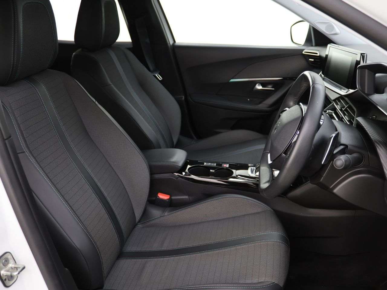 2022 PEUGEOT 2008 2022 PEUGEOT 2008