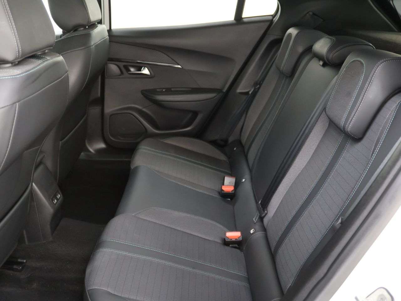 2022 PEUGEOT 2008 2022 PEUGEOT 2008