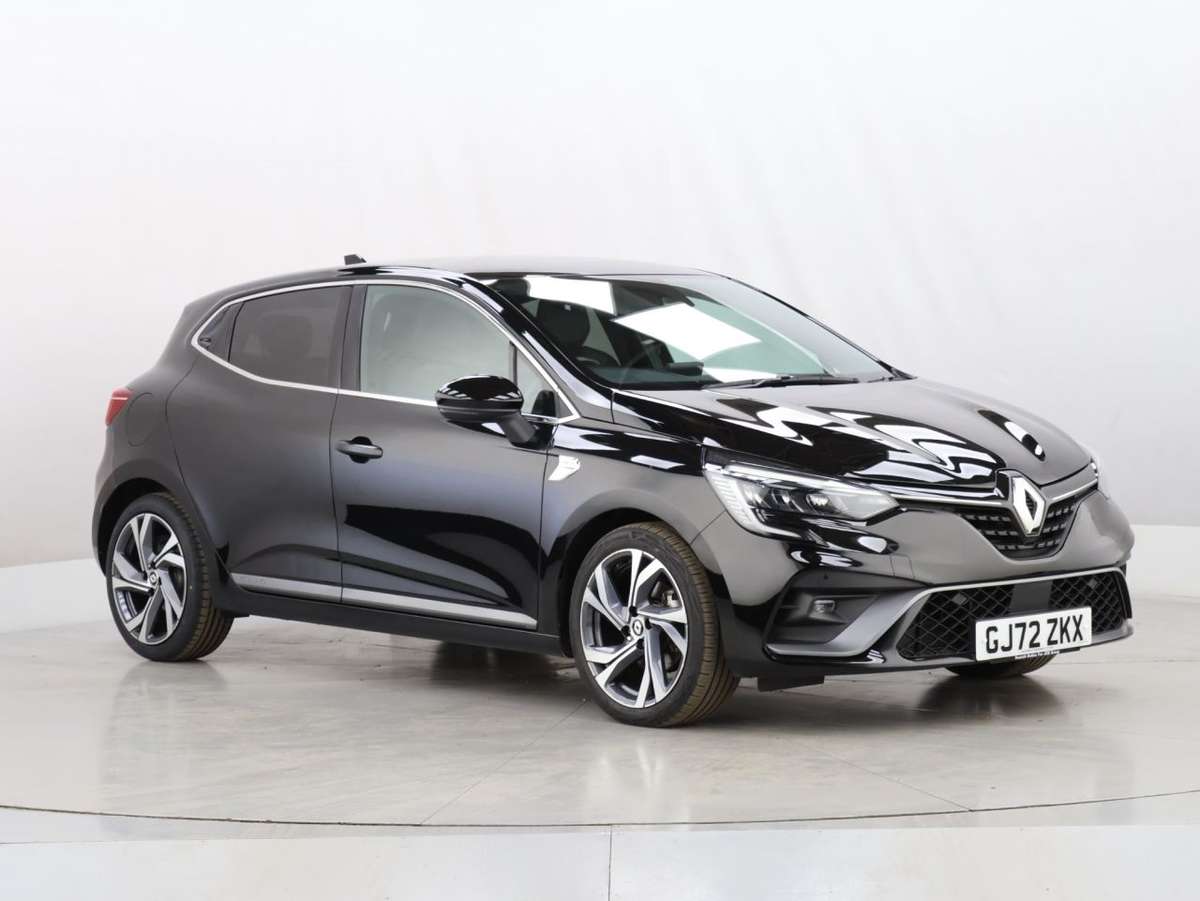 Check out this Renault Clio 2022 Hybrid Electric Automatic