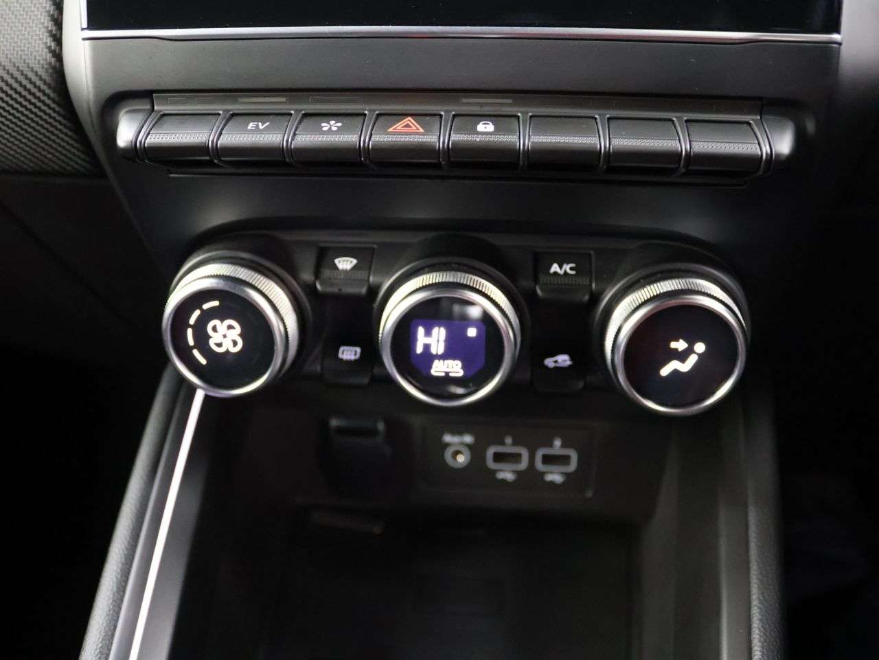 2022 RENAULT CLIO 2022 RENAULT CLIO