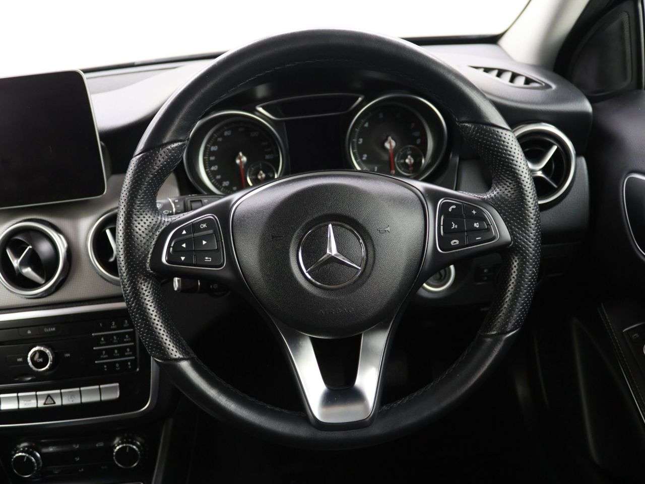 2018 MERCEDES-BENZ GLA CLASS 2018 MERCEDES-BENZ GLA CLASS