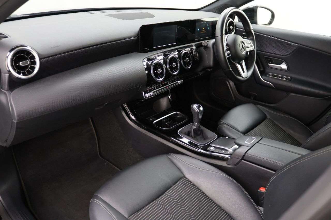 2022 MERCEDES-BENZ A CLASS 2022 MERCEDES-BENZ A CLASS