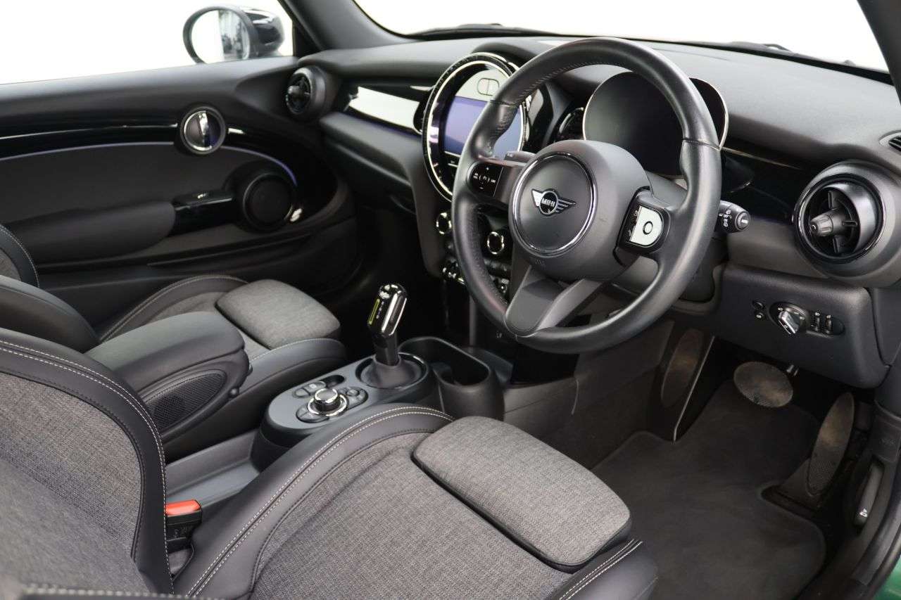 2021 MINI ELECTRIC HATCH 2021 MINI ELECTRIC HATCH