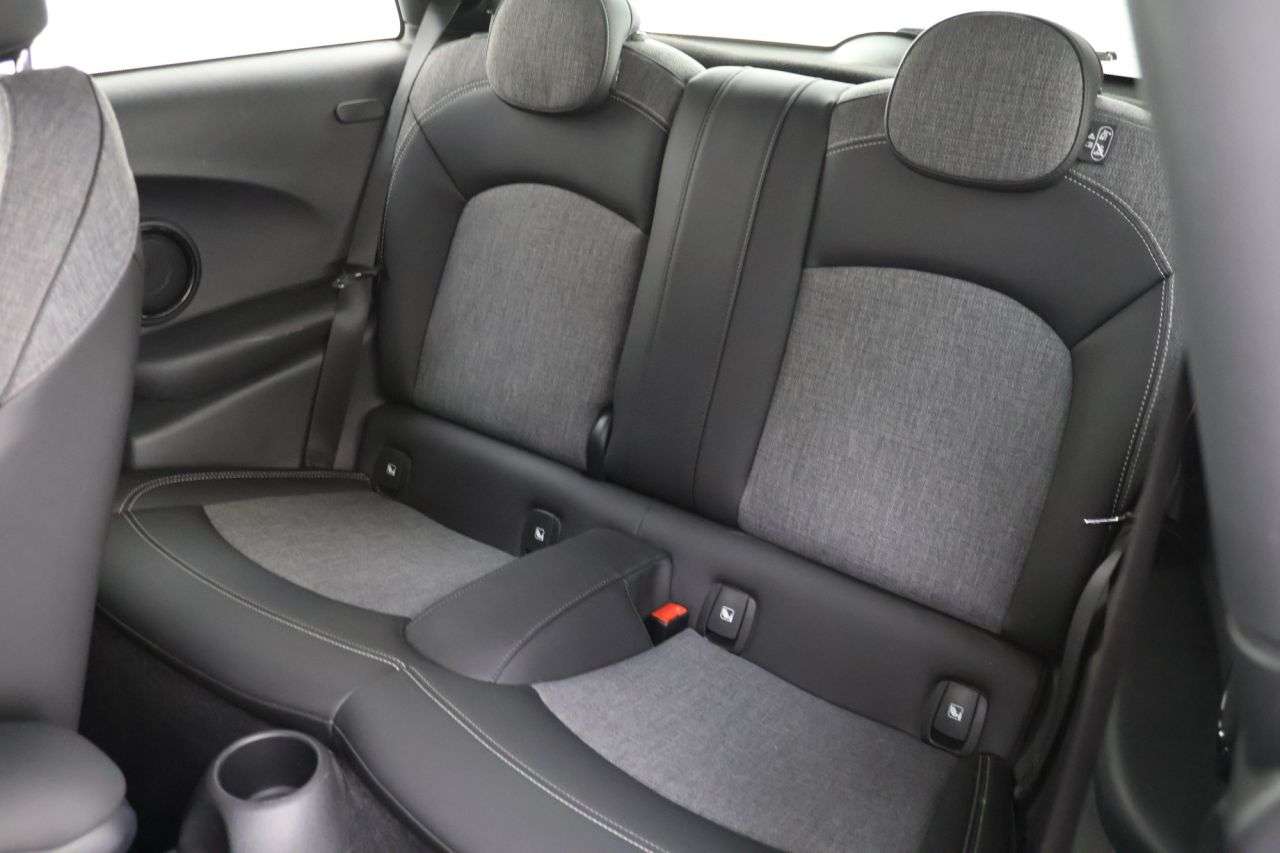 2021 MINI ELECTRIC HATCH 2021 MINI ELECTRIC HATCH