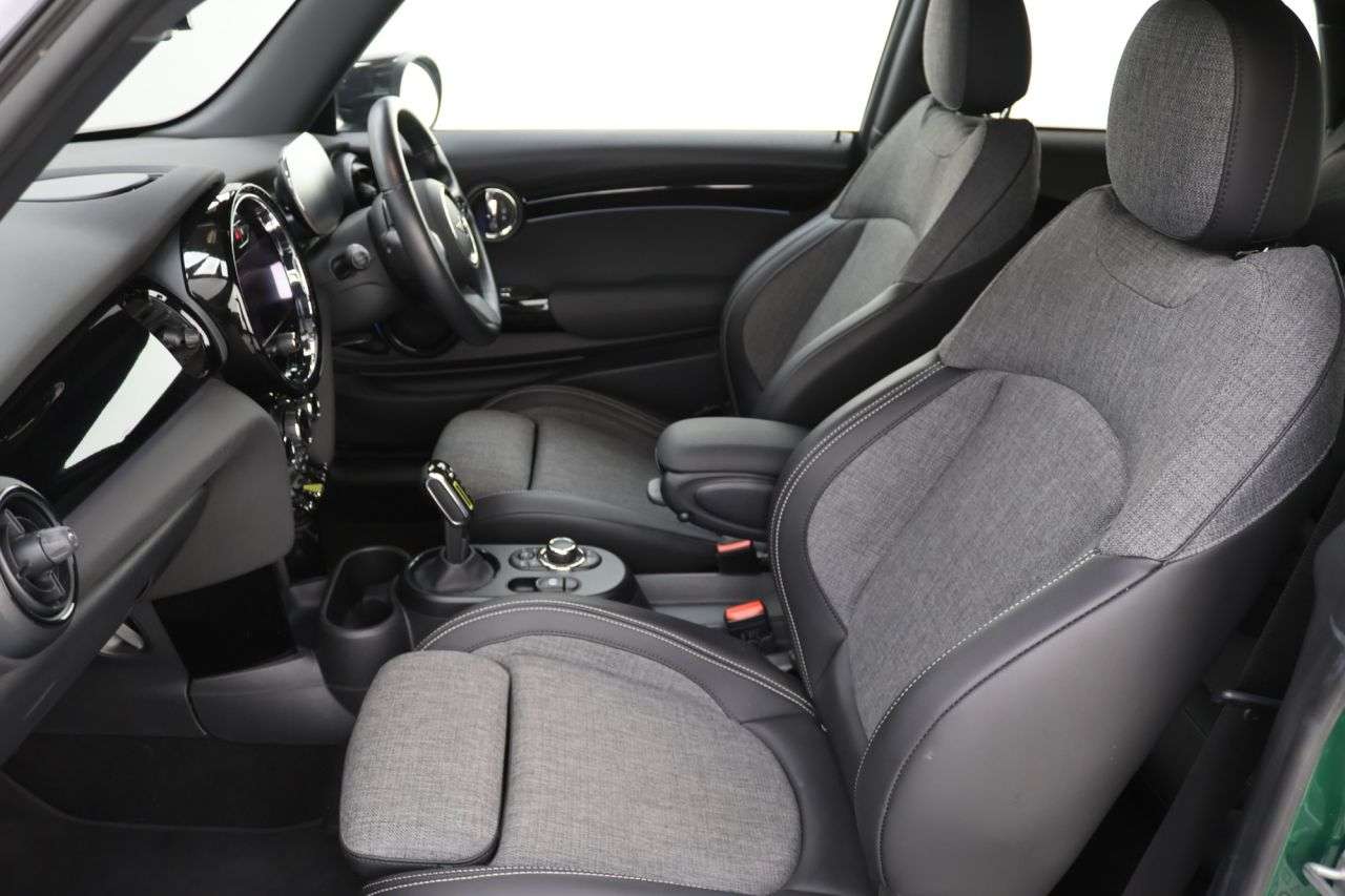 2021 MINI ELECTRIC HATCH 2021 MINI ELECTRIC HATCH