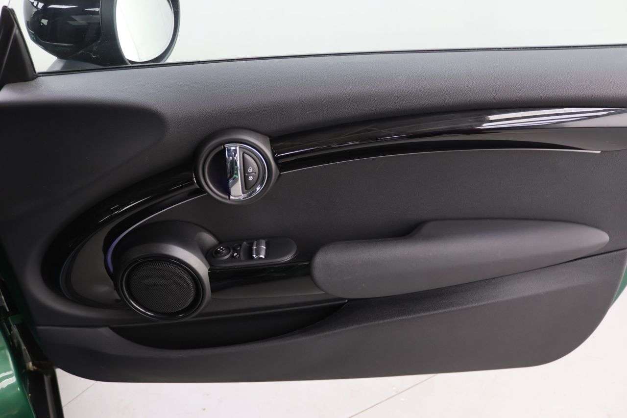 2021 MINI ELECTRIC HATCH 2021 MINI ELECTRIC HATCH