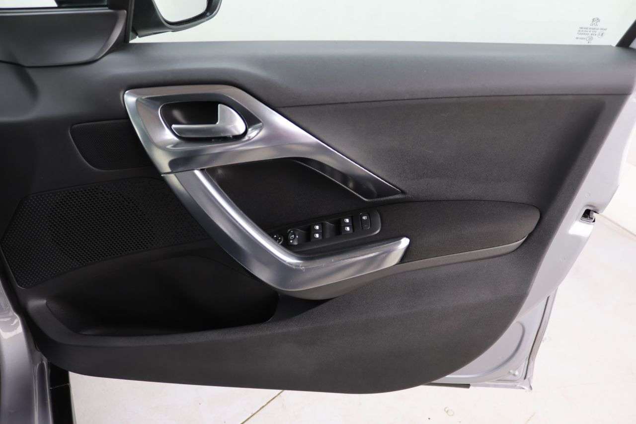 2019 PEUGEOT 2008 2019 PEUGEOT 2008