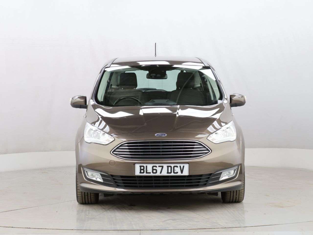 A 2018 FORD GRAND C-MAX 1.0T EcoBoost Titanium MPV 5dr Petrol Manual Euro 6 (s/s) (125 ps) A 2018 FORD GRAND C-MAX 1.0T EcoBoost Titanium MPV 5dr Petrol Manual Euro 6 (s/s) (125 ps)