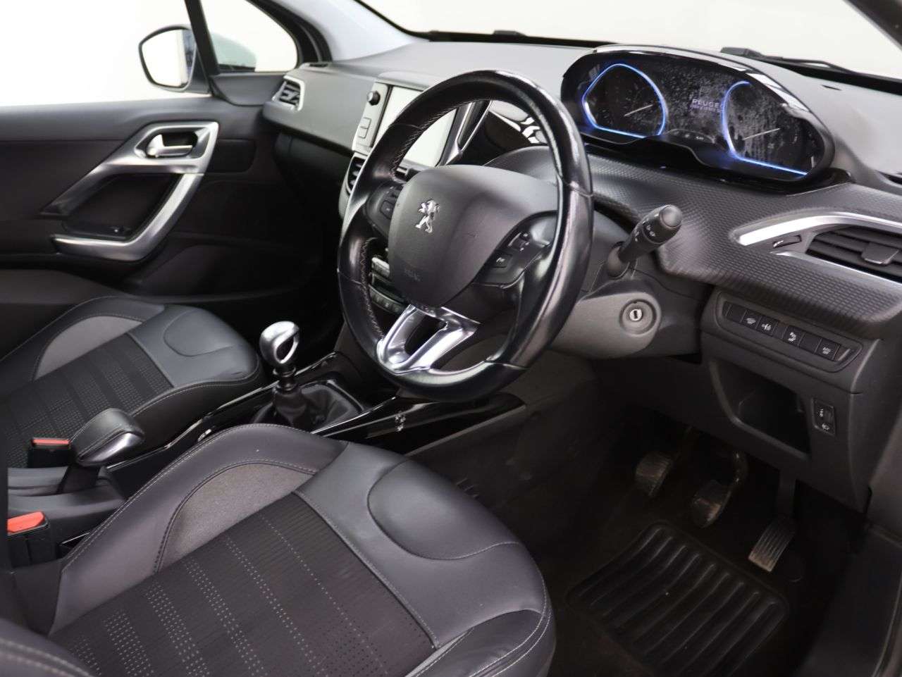 2018 PEUGEOT 2008 2018 PEUGEOT 2008