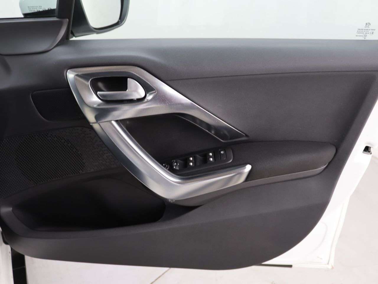 2018 PEUGEOT 2008 2018 PEUGEOT 2008