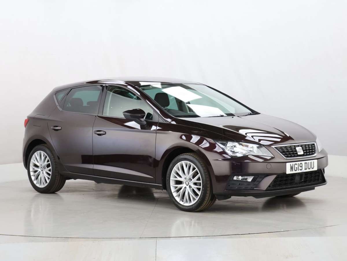 Check out this Seat Leon 2019 Petrol Manual