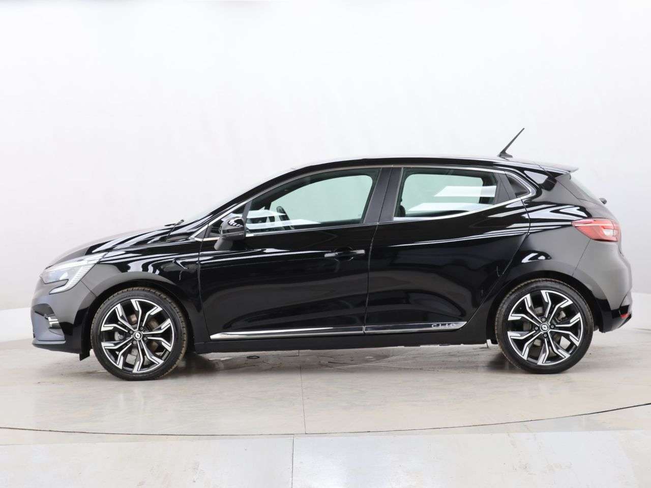 2022 RENAULT CLIO 2022 RENAULT CLIO