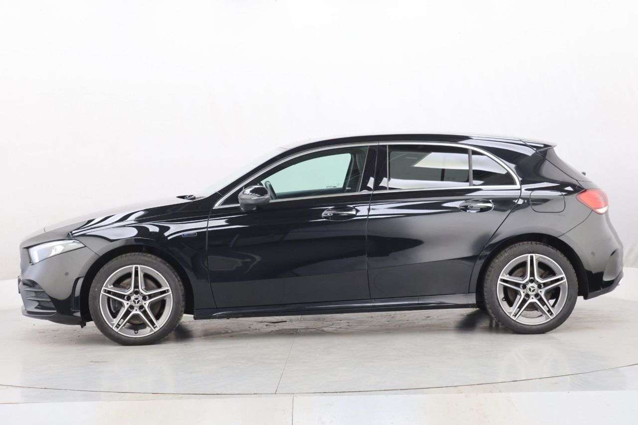 2021 MERCEDES-BENZ A CLASS 2021 MERCEDES-BENZ A CLASS