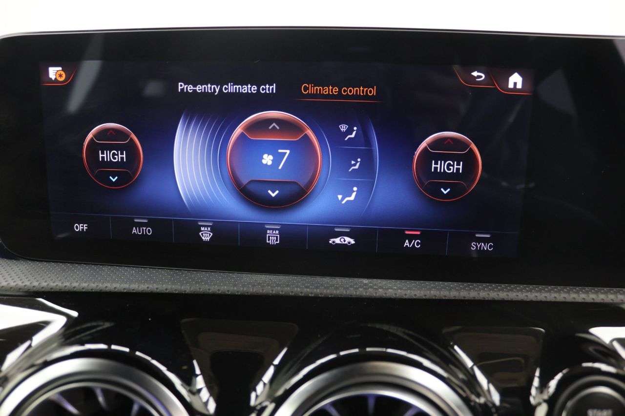 2021 MERCEDES-BENZ A CLASS 2021 MERCEDES-BENZ A CLASS