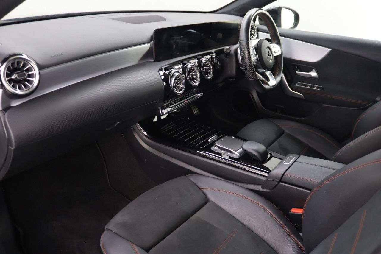 2021 MERCEDES-BENZ A CLASS 2021 MERCEDES-BENZ A CLASS