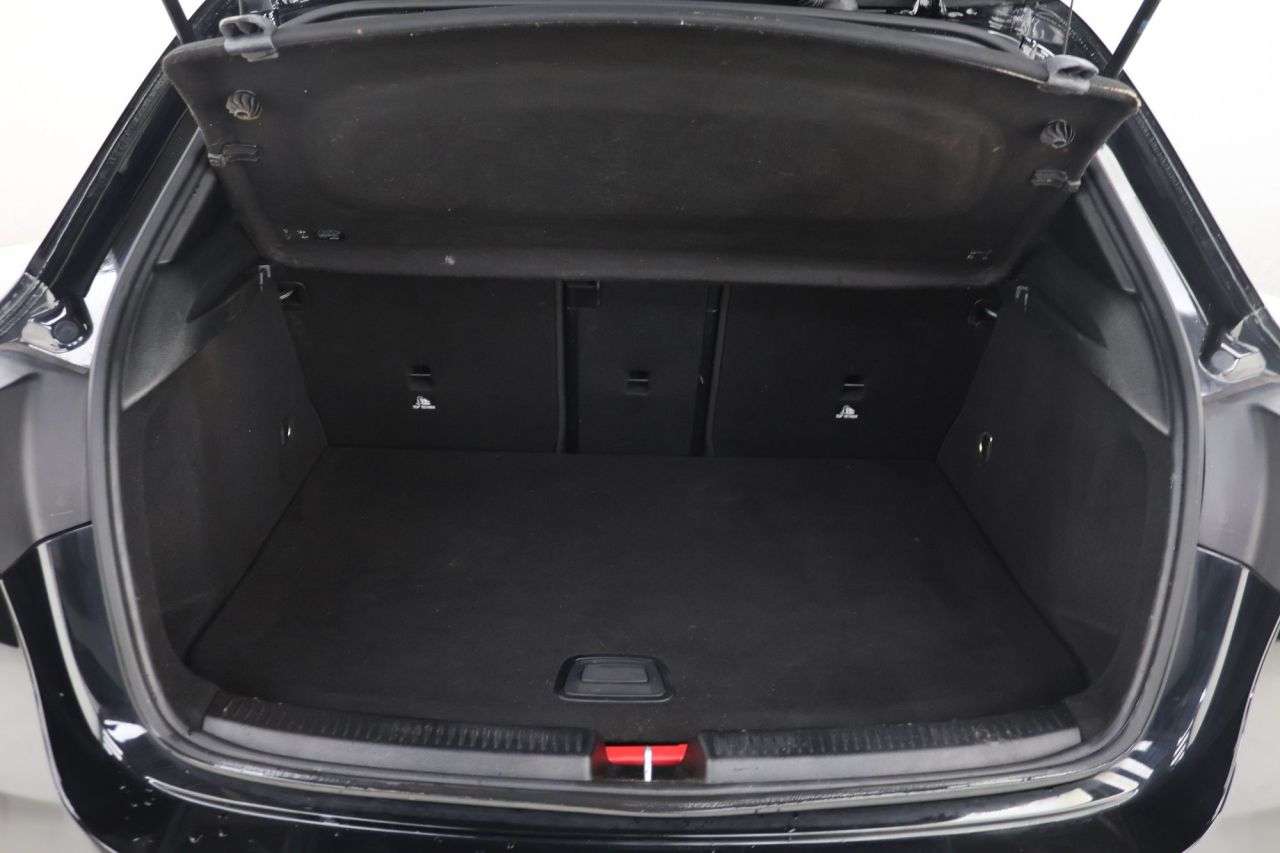 2021 MERCEDES-BENZ A CLASS 2021 MERCEDES-BENZ A CLASS