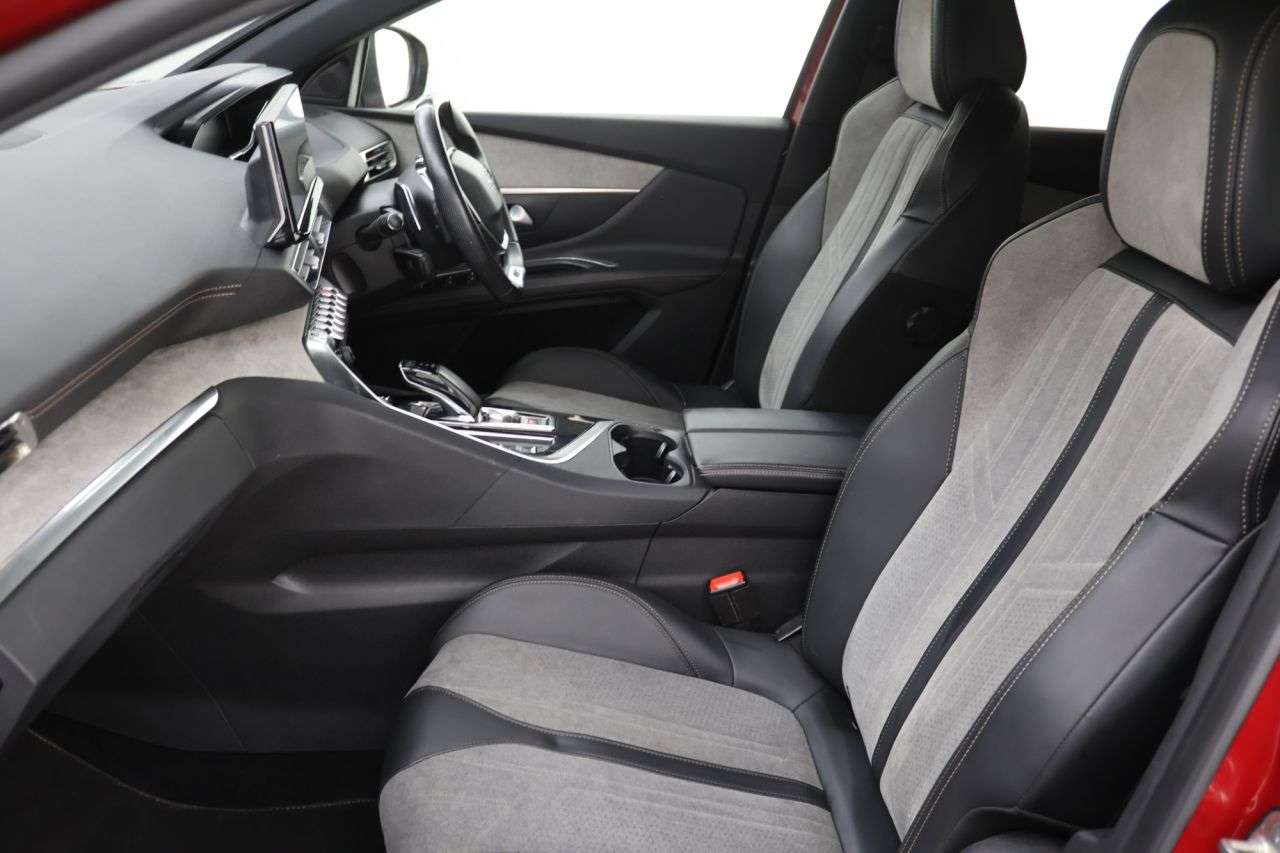 2021 PEUGEOT 3008 2021 PEUGEOT 3008