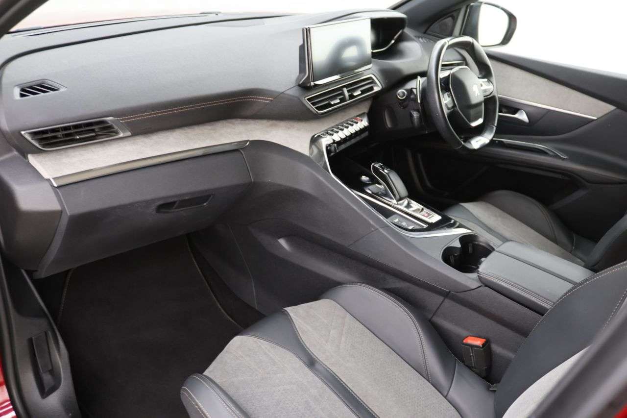 2021 PEUGEOT 3008 2021 PEUGEOT 3008