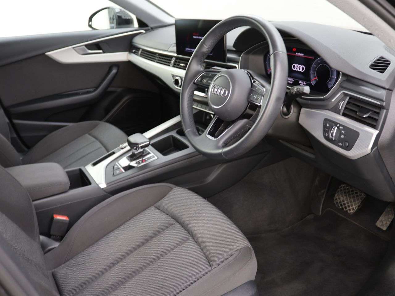 2023 AUDI A4 2023 AUDI A4