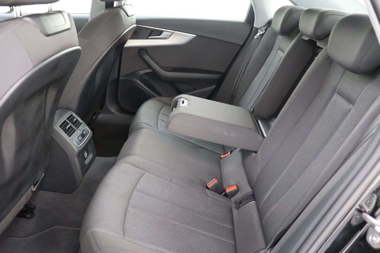 2023 AUDI A4 2023 AUDI A4