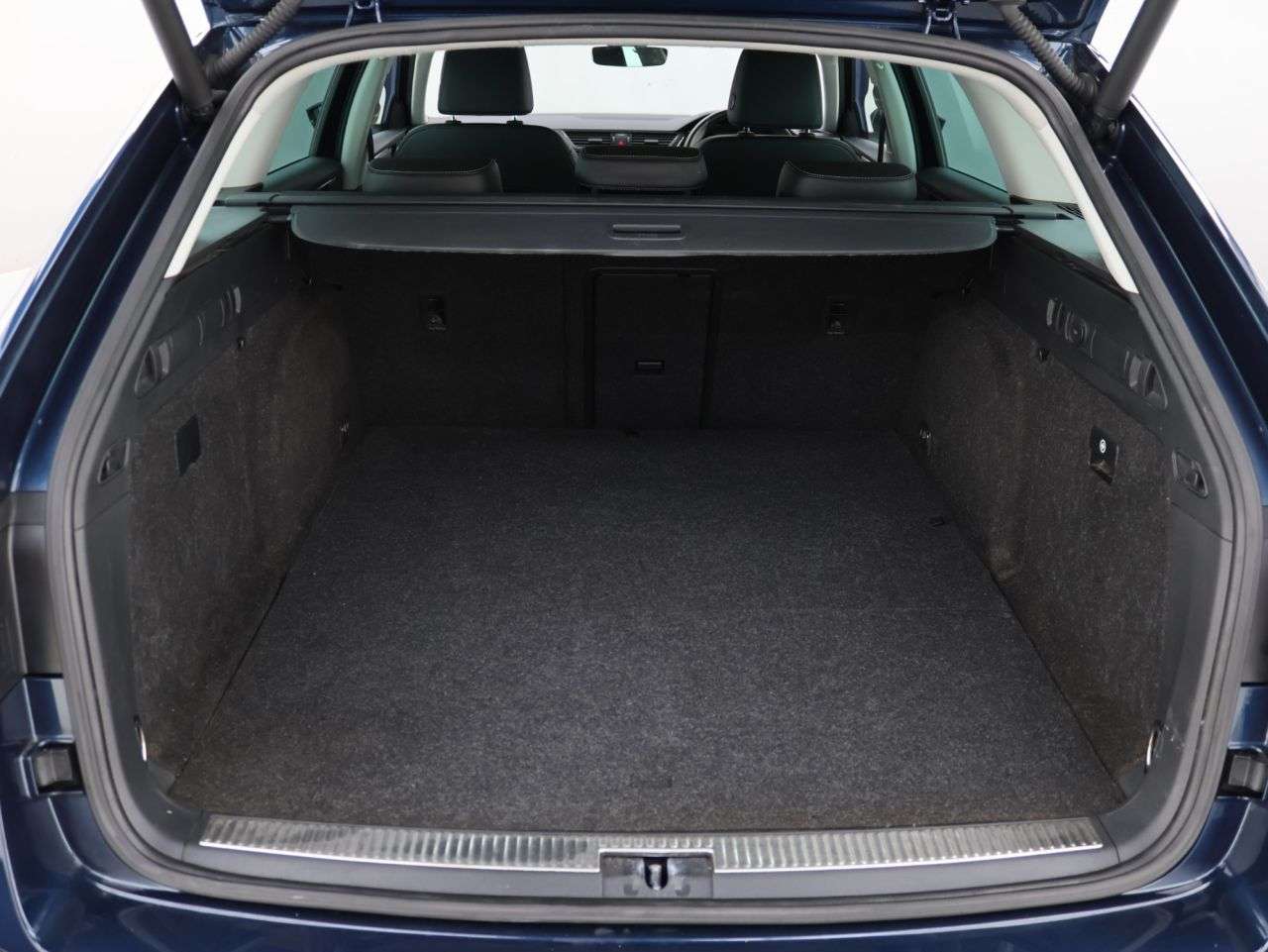 2021 SKODA SUPERB 2021 SKODA SUPERB