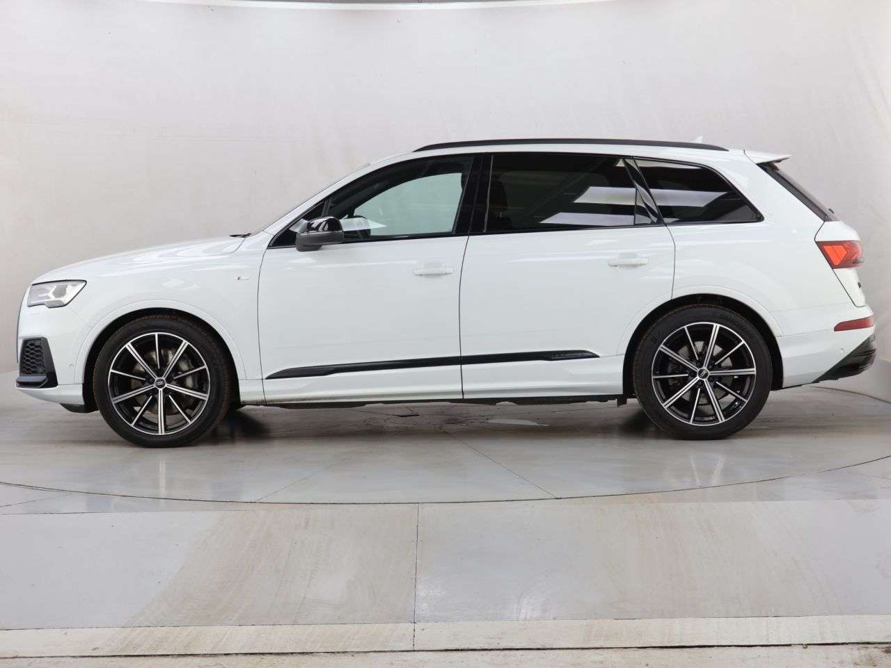 2022 AUDI Q7 2022 AUDI Q7
