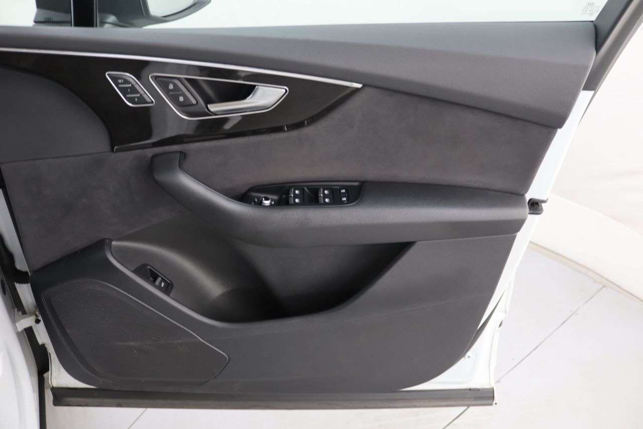 2022 AUDI Q7 2022 AUDI Q7