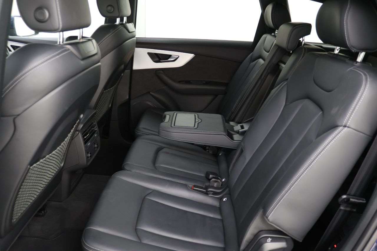 2022 AUDI Q7 2022 AUDI Q7