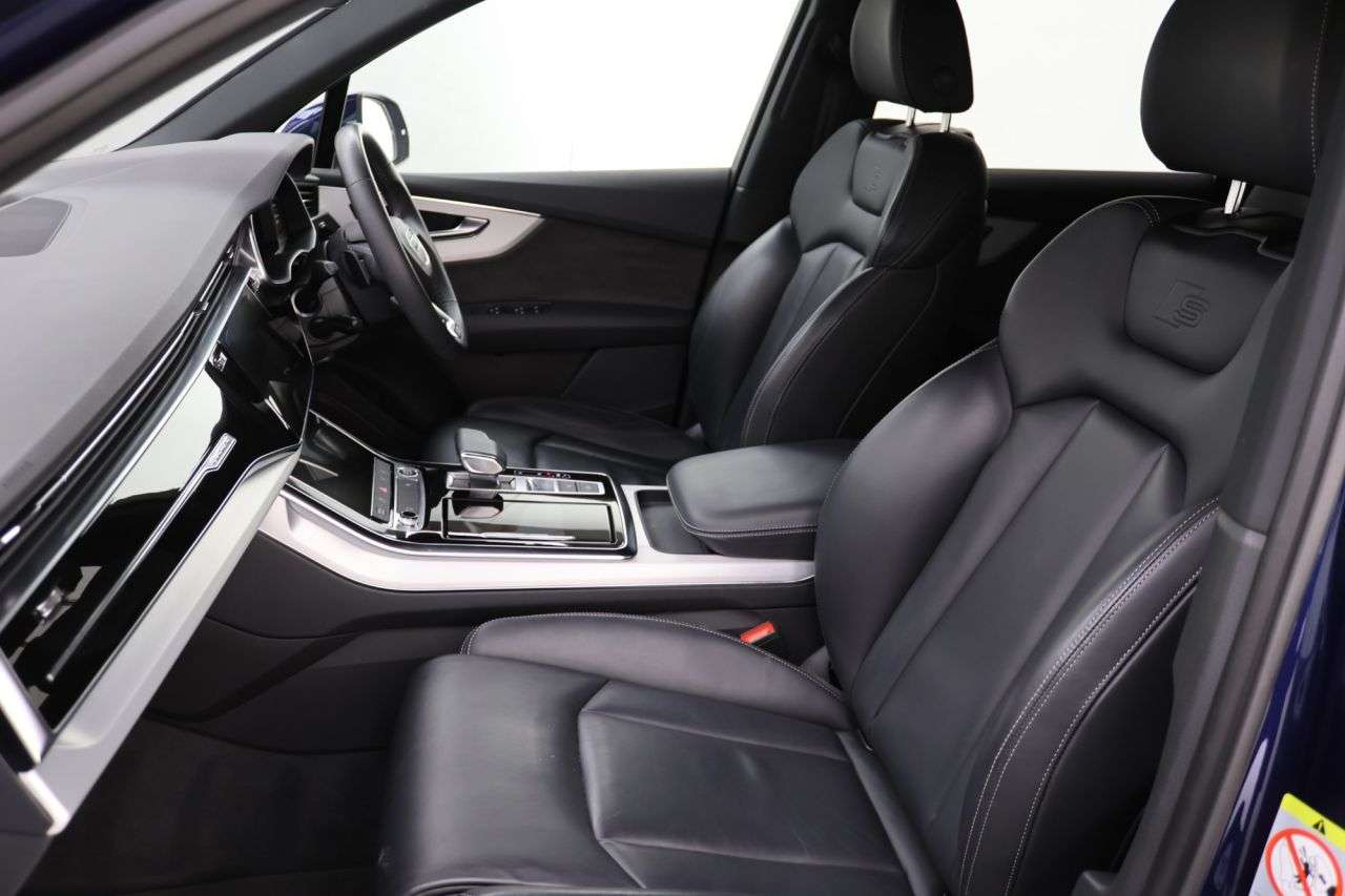 2022 AUDI Q7 2022 AUDI Q7