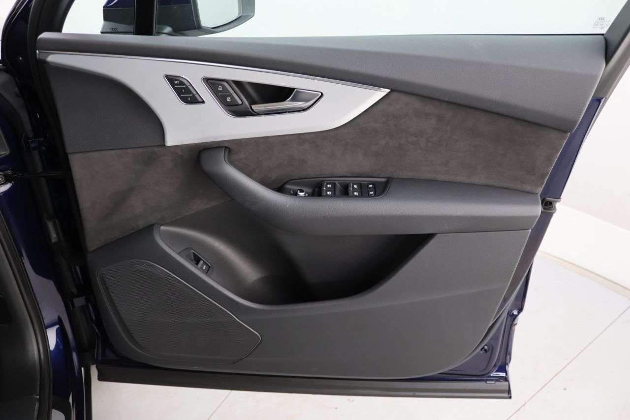 2022 AUDI Q7 2022 AUDI Q7