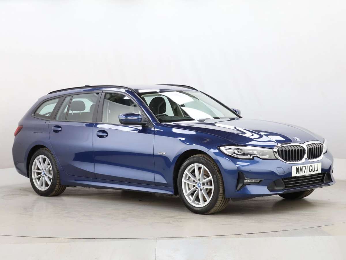 Check out this BMW 3 Series 2022 Hybrid Electric Automatic