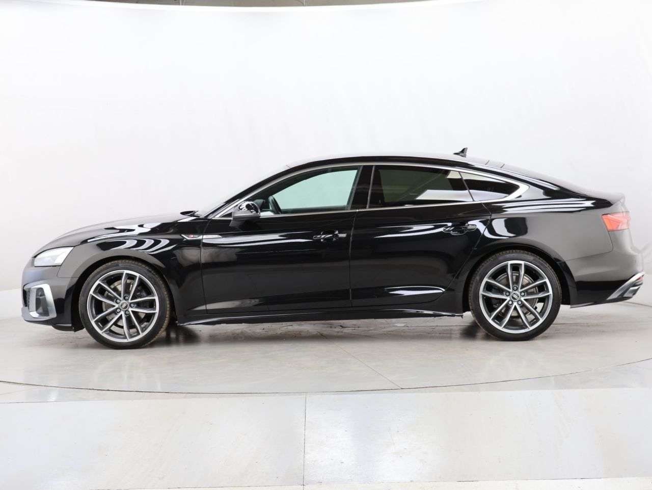 2021 AUDI A5 2021 AUDI A5