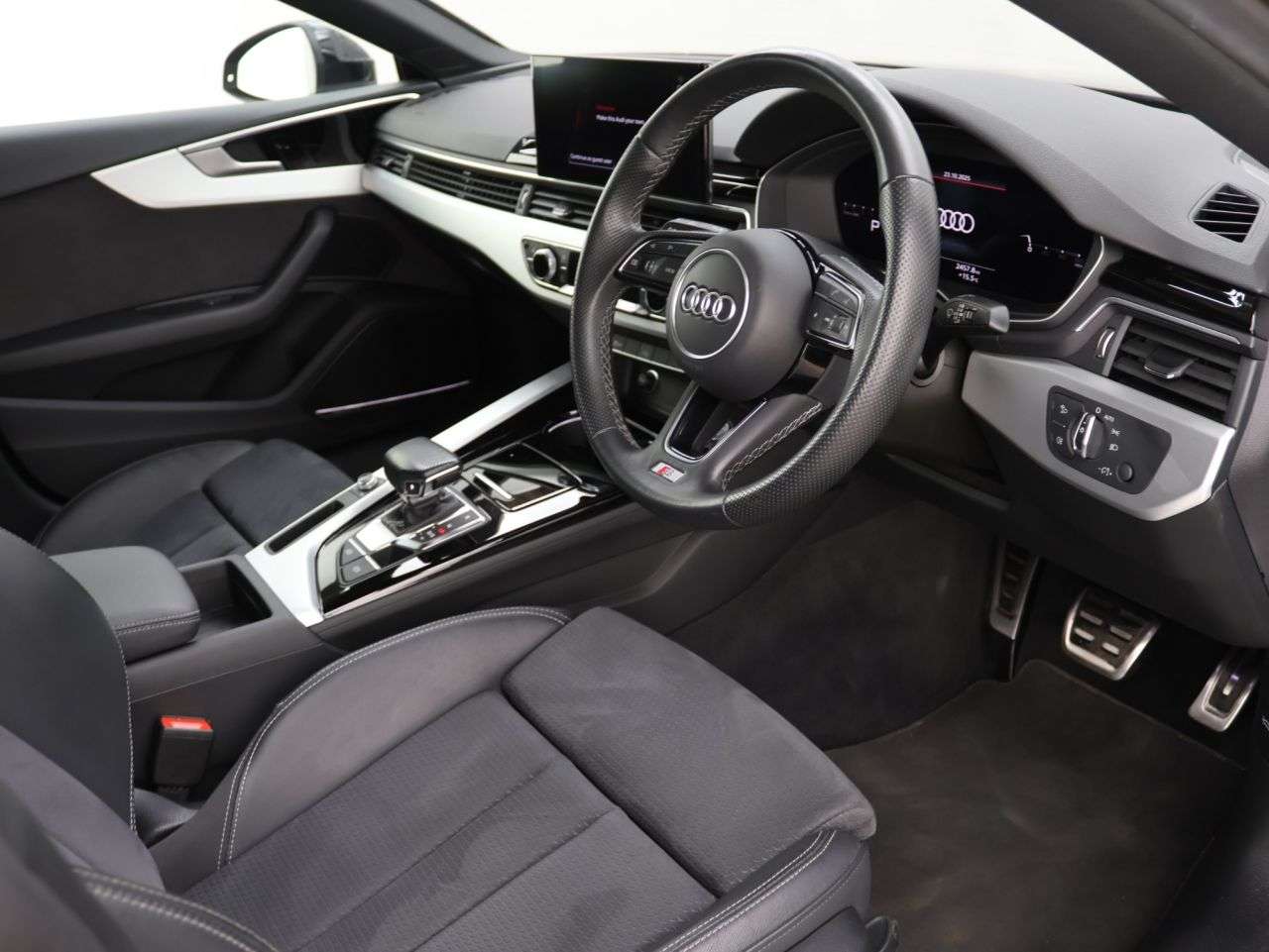 2021 AUDI A5 2021 AUDI A5