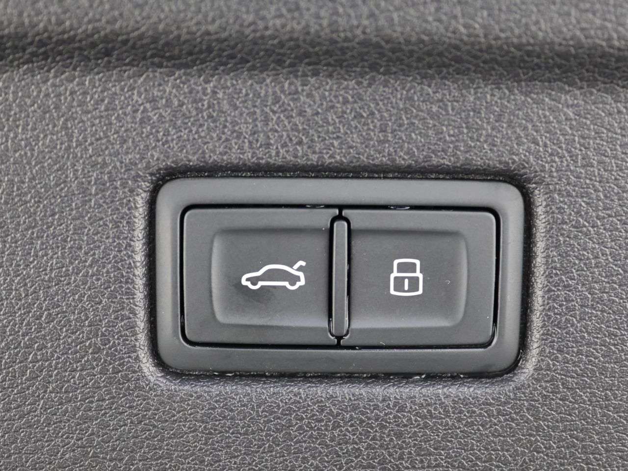 2021 AUDI A5 2021 AUDI A5