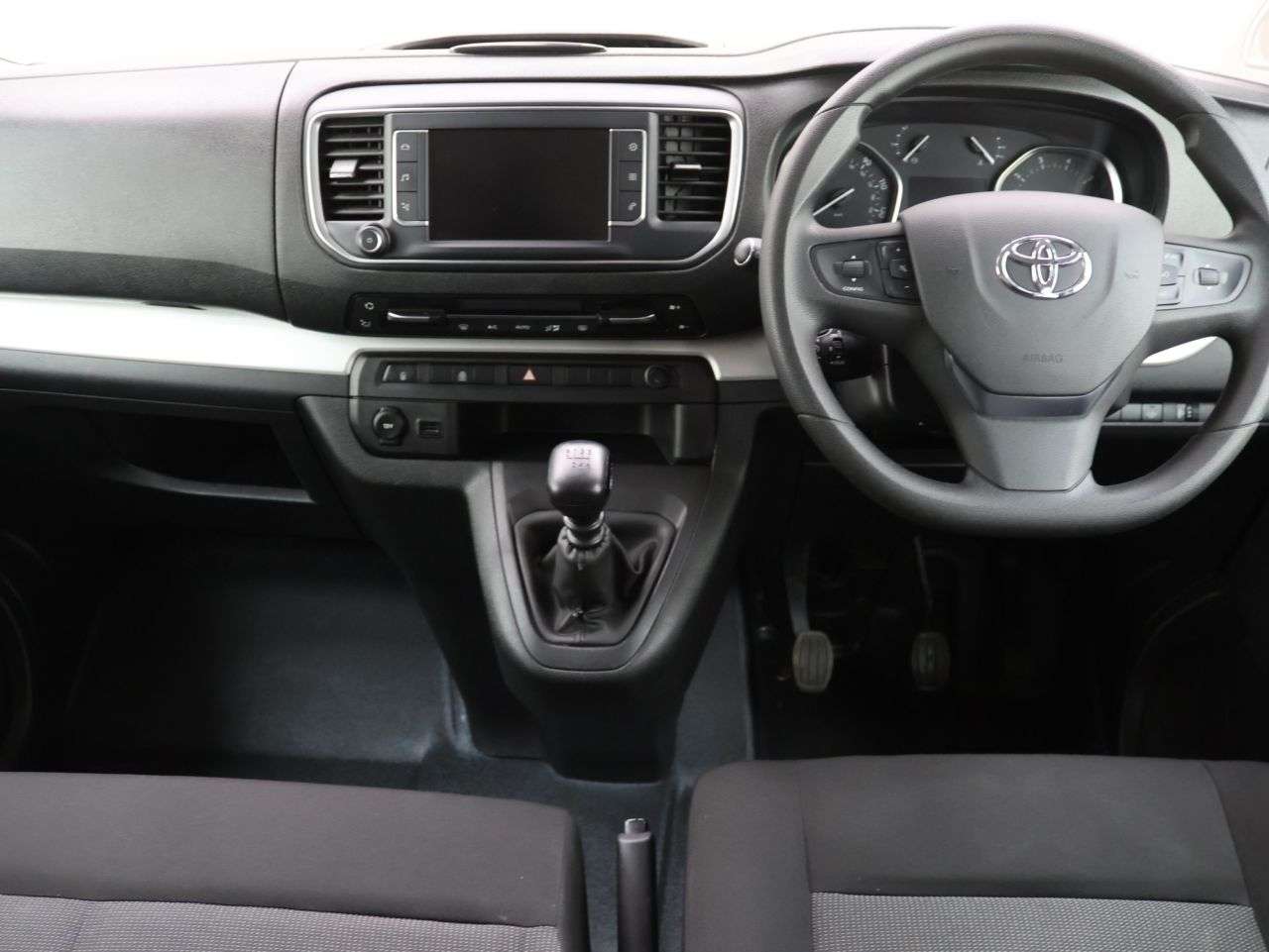 2022 TOYOTA PROACE VERSO 2022 TOYOTA PROACE VERSO