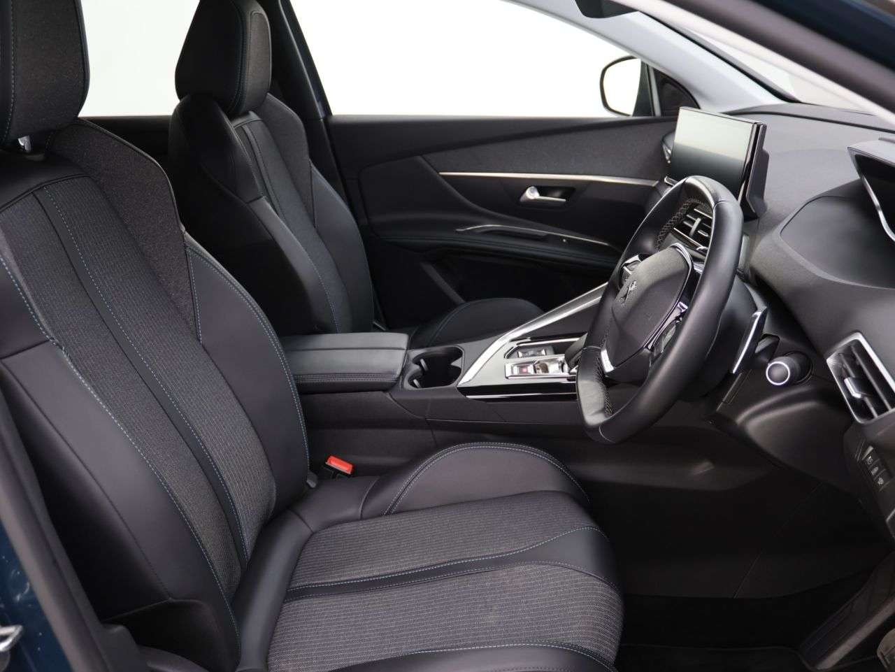 2022 PEUGEOT 3008 2022 PEUGEOT 3008