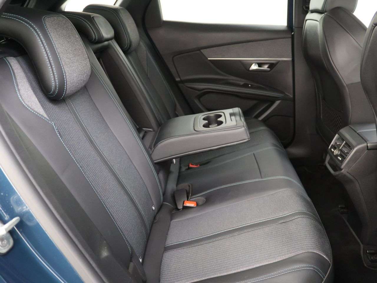 2022 PEUGEOT 3008 2022 PEUGEOT 3008