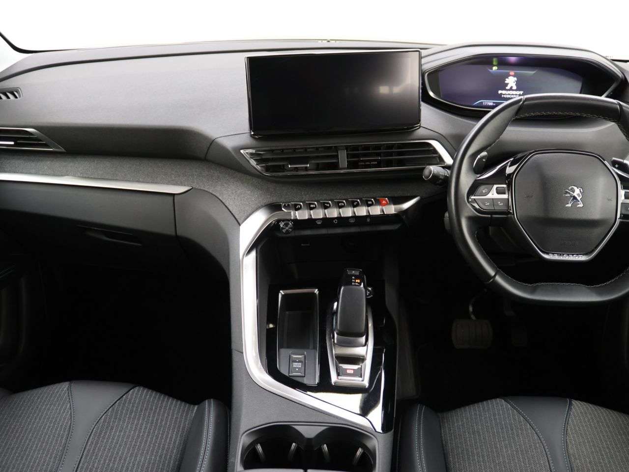 2022 PEUGEOT 3008 2022 PEUGEOT 3008